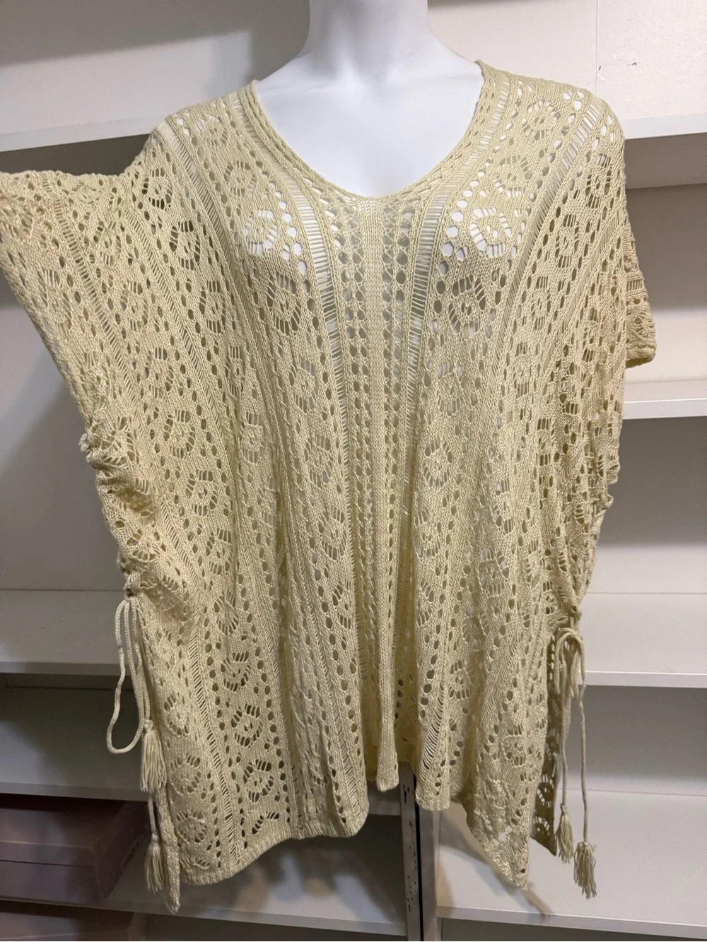 #47. CREAM CROCHET COVER W SIDE TIES O/S - Picture 2 of 4